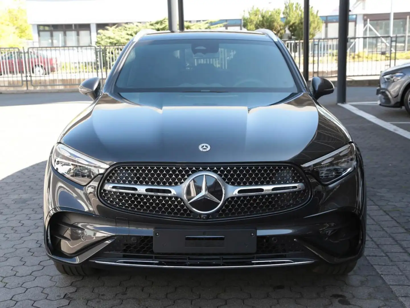 Mercedes-Benz GLC 220 d 4MATIC AMG Panorama Memory AHK 360° Grau - 2