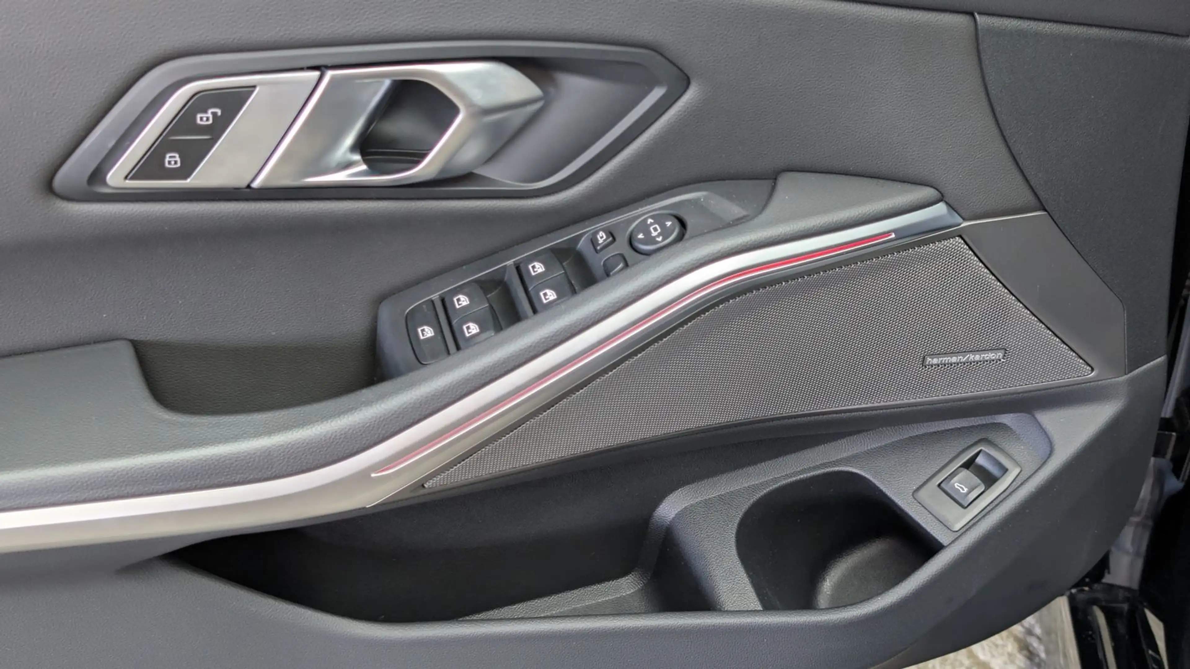 BMW 320 d T xDrive WIDE ACC HuD AMBI H&K StHz LEDER — photo 11