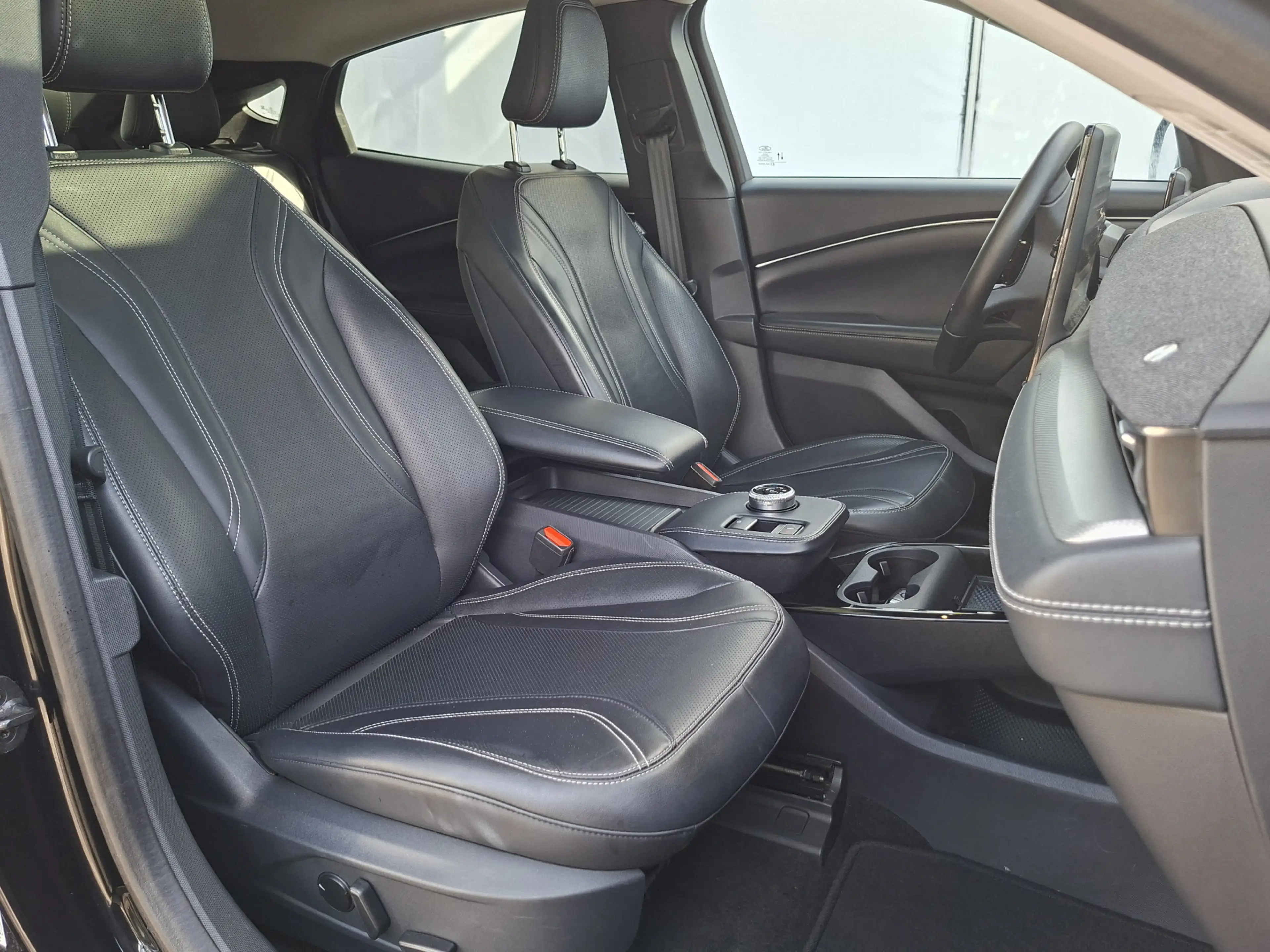 Ford Mustang Mach-E RWD 75 kWh Technology Pack Memory Pano.dak 360° B& — photo 42