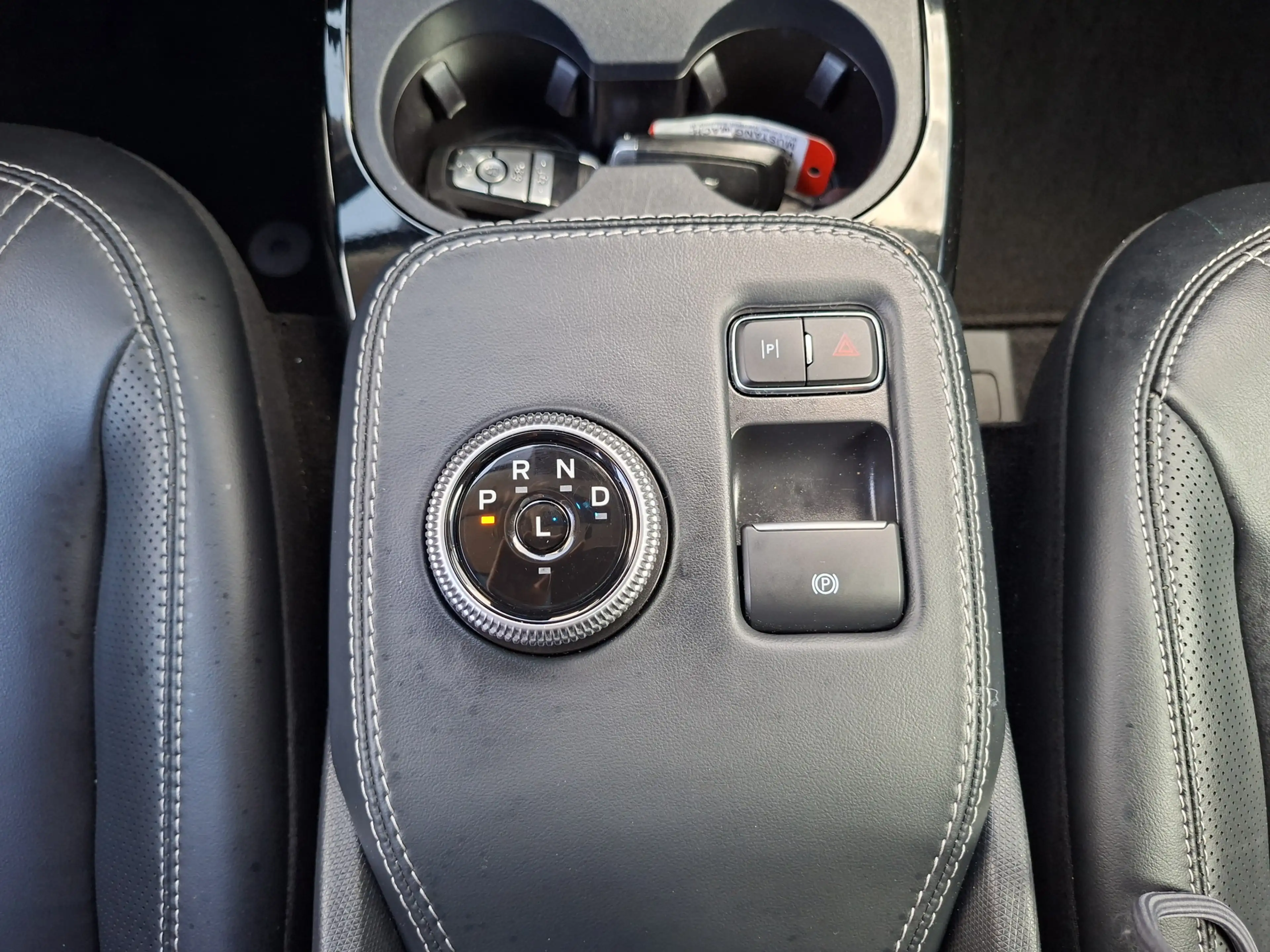Ford Mustang Mach-E RWD 75 kWh Technology Pack Memory Pano.dak 360° B& — photo 11