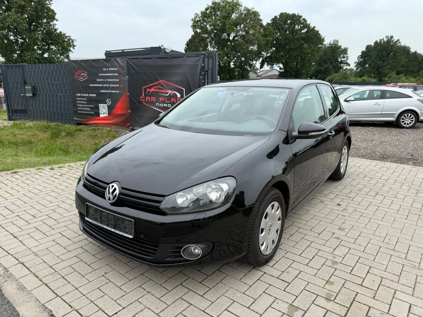 Volkswagen Golf VI Trendline TÜV NEU/KLIMA/SITZHEIZUNG Schwarz - 1