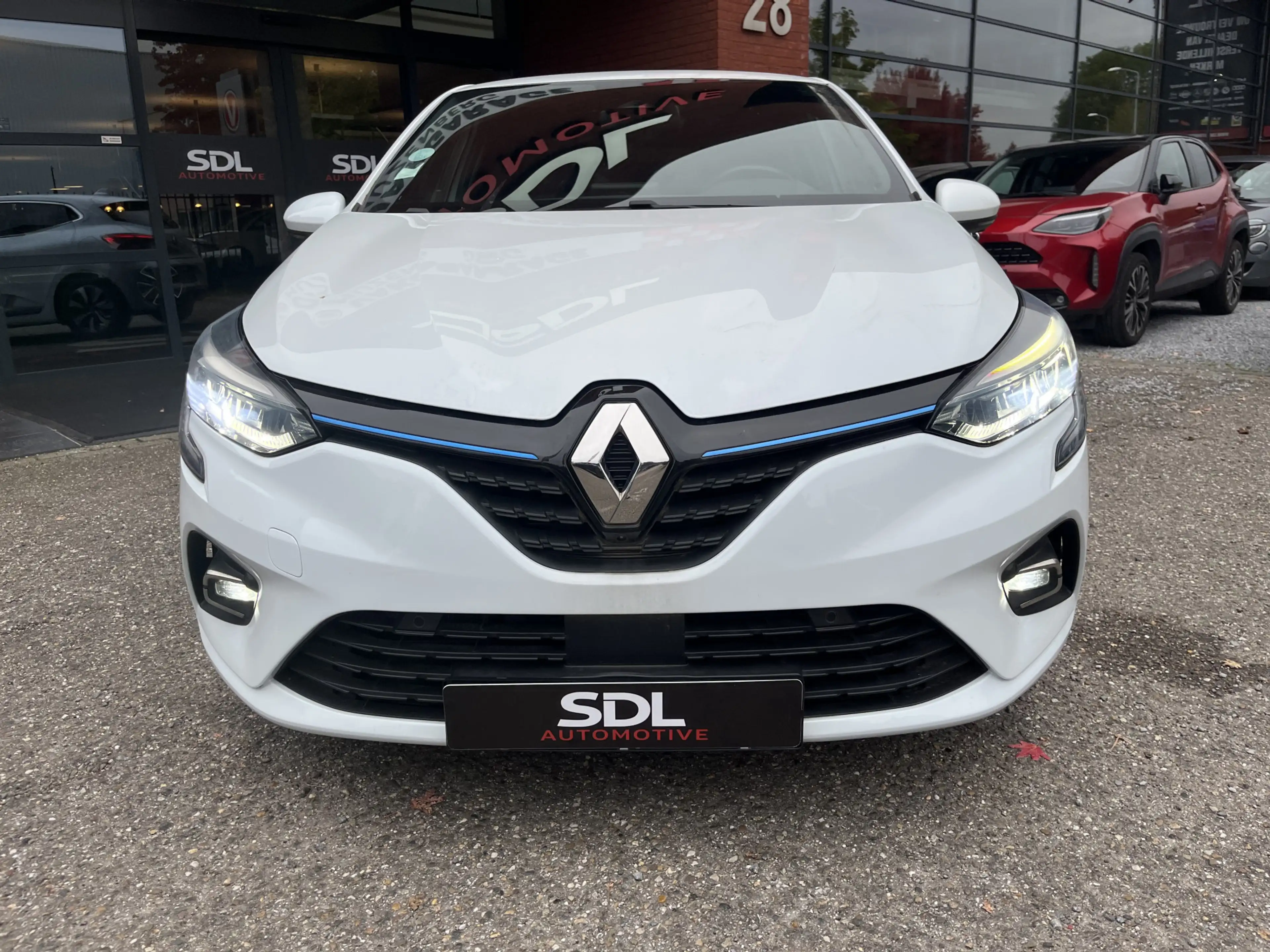 Renault Clio 1.6 E-Tech Hybrid 140 Serie Limitee E-TECH // KEYL — photo 11