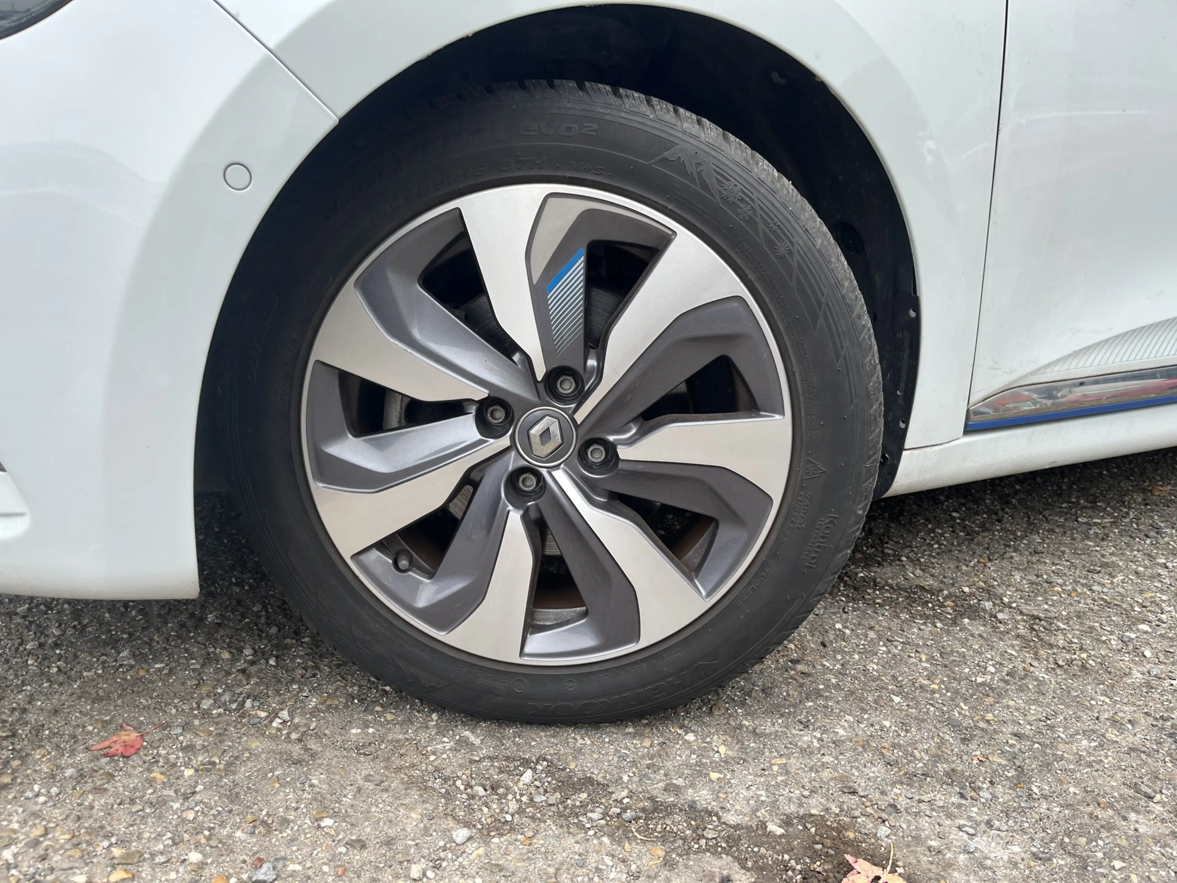 Renault Clio 1.6 E-Tech Hybrid 140 Serie Limitee E-TECH // KEYL — photo 13