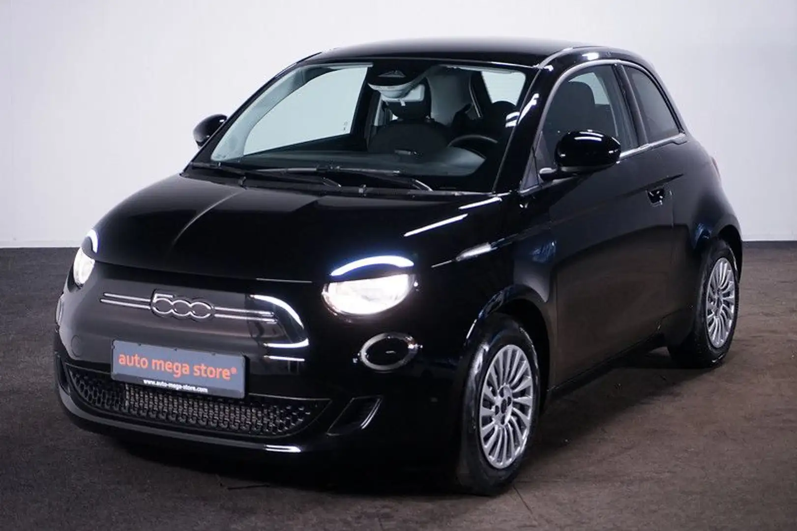 Fiat 500e 23.8 kWh Elektro Action*Memory*Spurhalte*BT Schwarz - 1