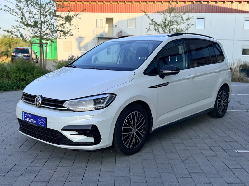 Volkswagen Touran Highline 2.0 TDI Navi LED PANO DSG ALU — photo 2