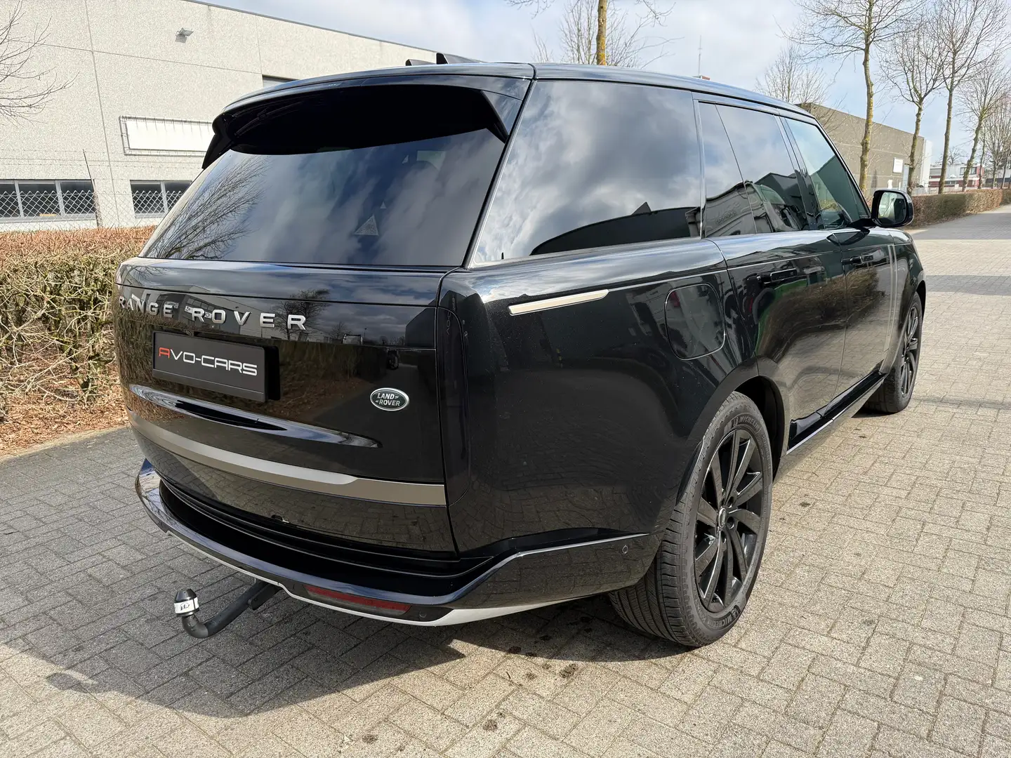 Land Rover Range Rover 3.0 P440 PHEV SE ( 104.000 € +BTW ) Zwart - 2