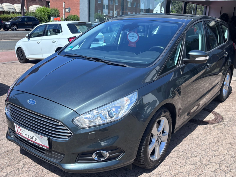 Ford S-Max Titanium Automatik~SpurAssi~~Navi~AHK~SHZ~ — photo 9