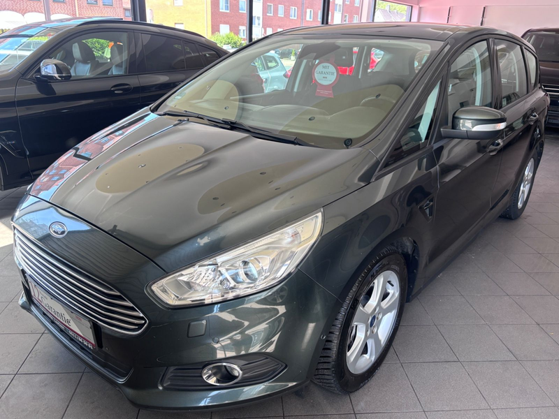 Ford S-Max Titanium Automatik~SpurAssi~~Navi~AHK~SHZ~ — photo 2