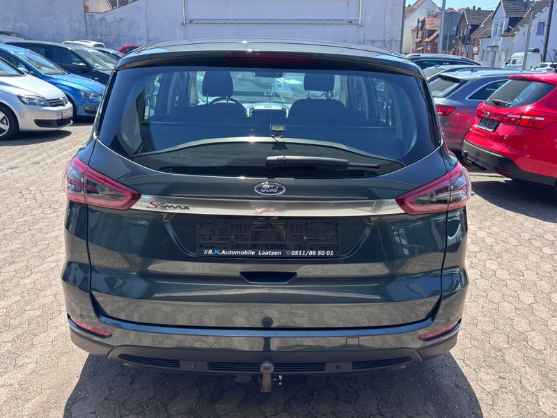 Ford S-Max Titanium Automatik~SpurAssi~~Navi~AHK~SHZ~ — photo 7