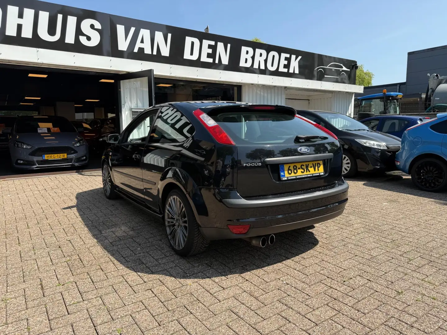Ford Focus 2.0-16V 145Pk St-Line|Navi|Cruise|Climate|Lmv|APK| Zwart - 2