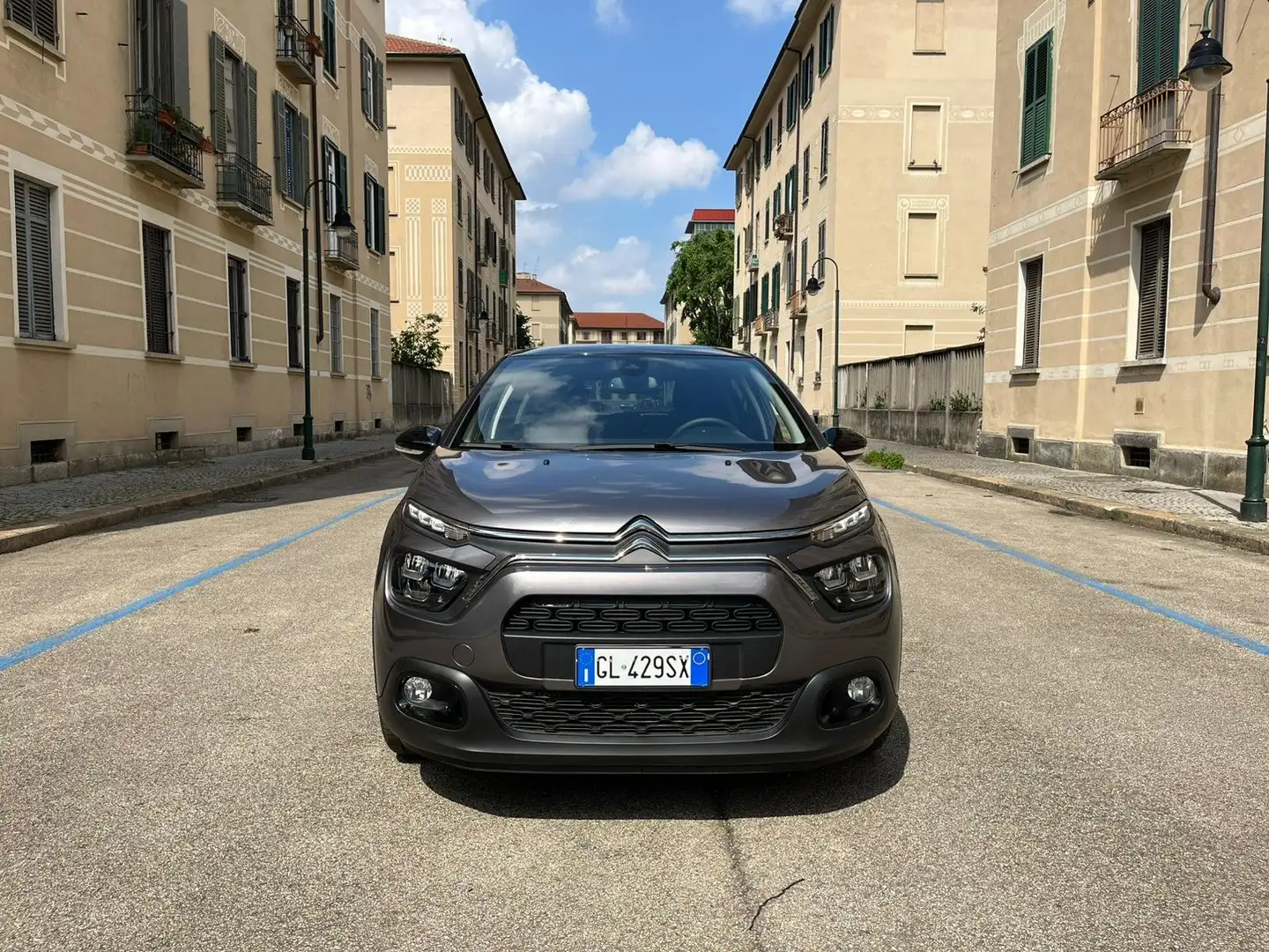 Citroen C3 1.2 puretech 110cv  Shine Pack Gris - 2