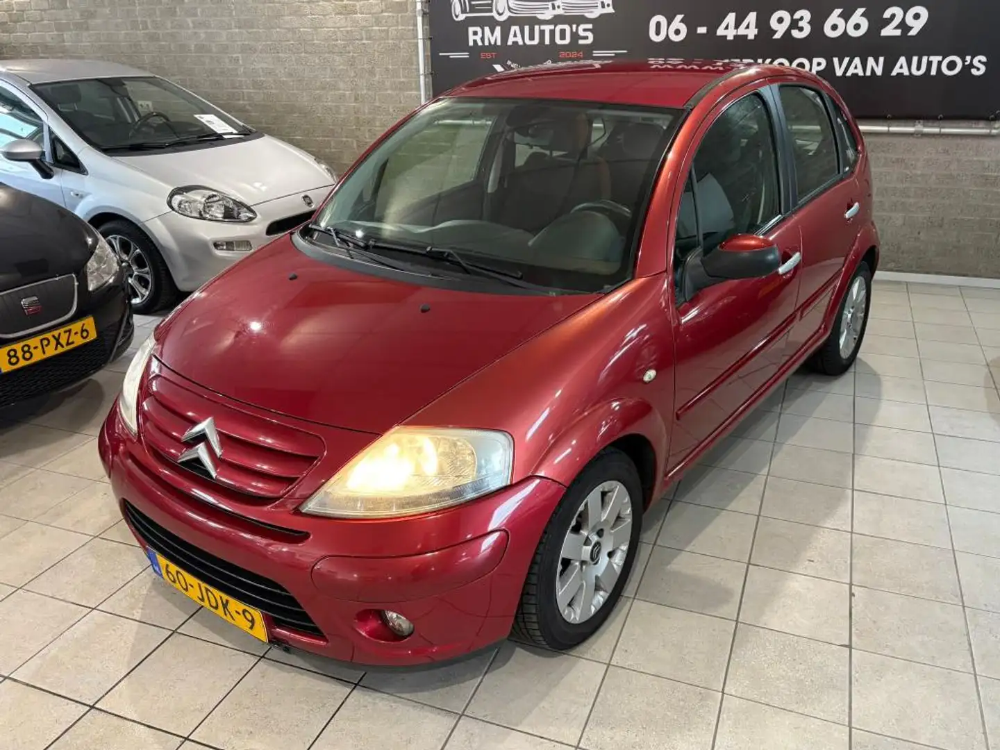 Citroen C3 1.4i-16V Exclusive Rood - 2