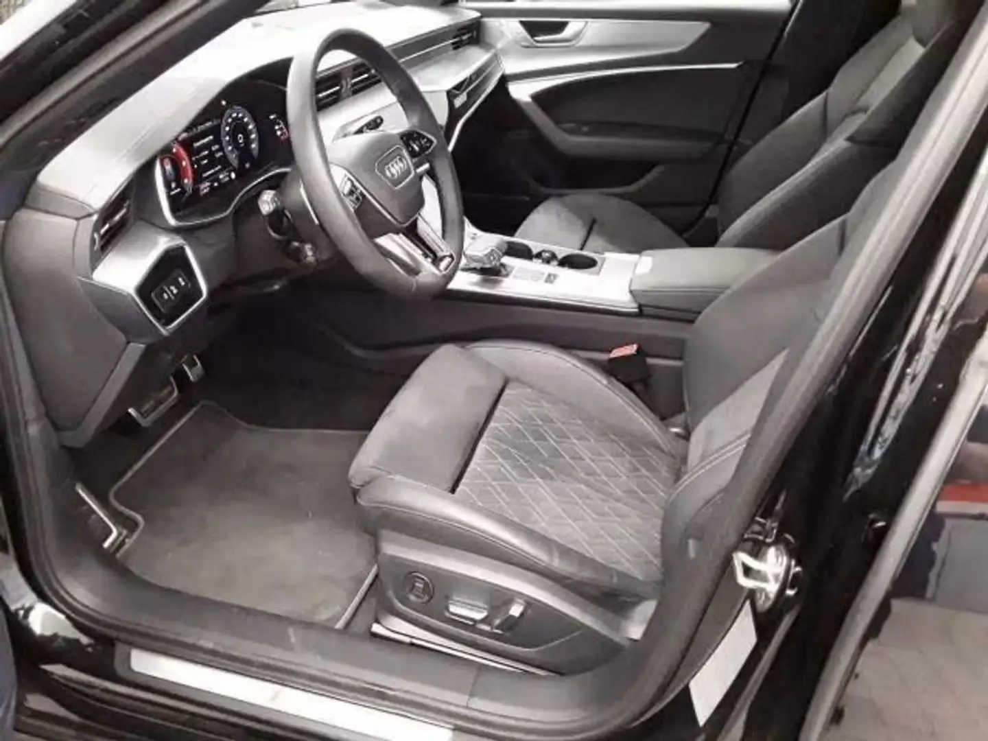 Audi S6 Avant 3.0 TDI quattro tiptronic +tetto+Matrix+Hud Černá - 2