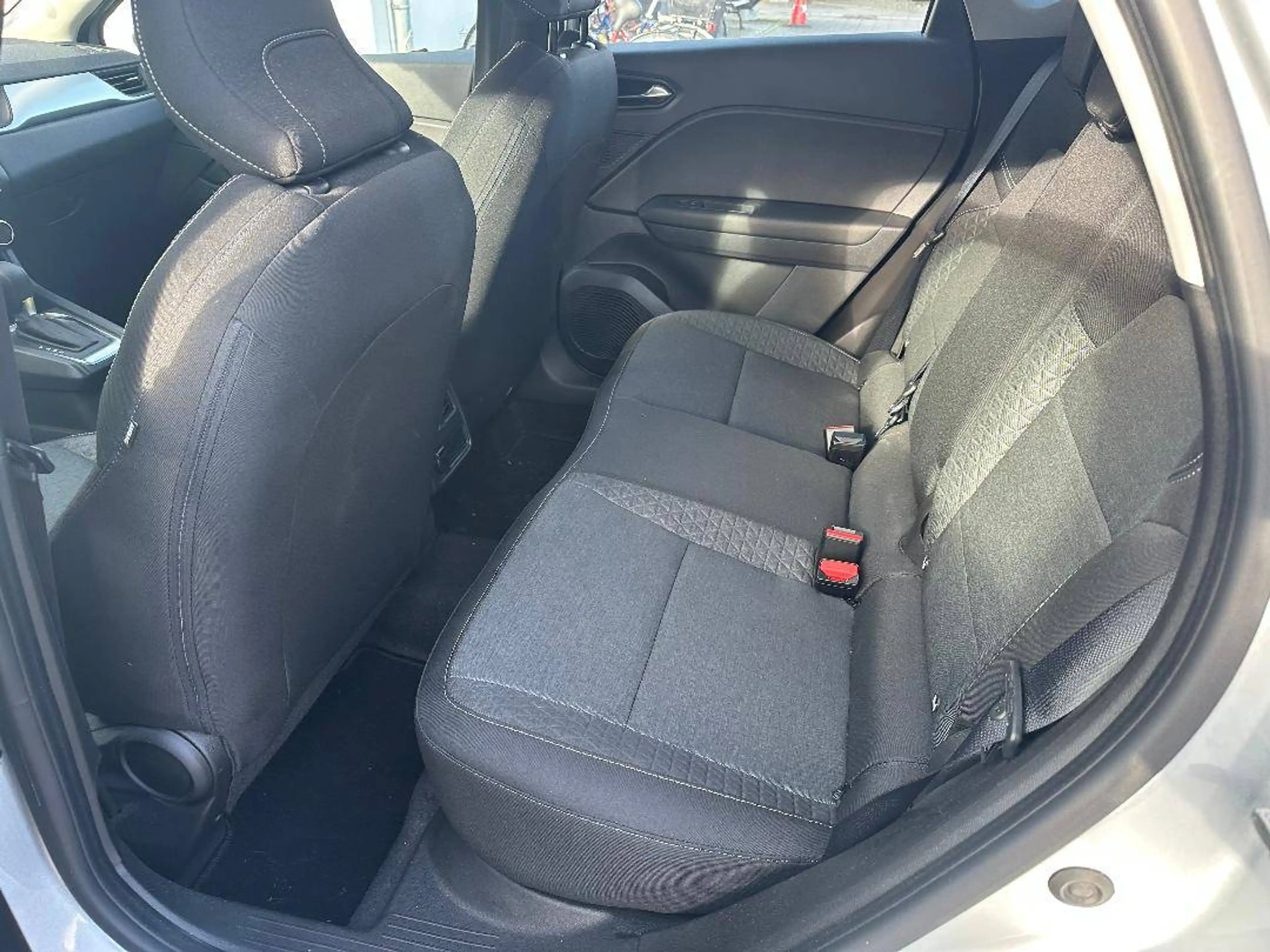 Renault Captur Evolution — photo 12