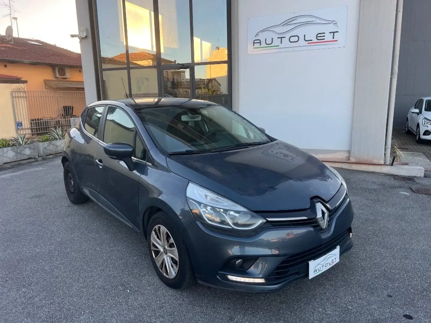 Renault Clio TCe 12V 90 CV GPL Start&Stop 5 porte Energy Zen Grigio - 1