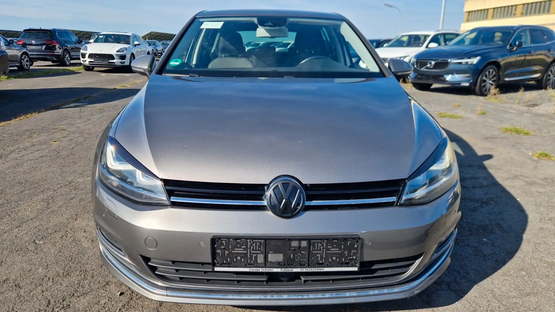 Volkswagen Golf VII Lim. Highline BMT R Line Sportpaket Grau - 2