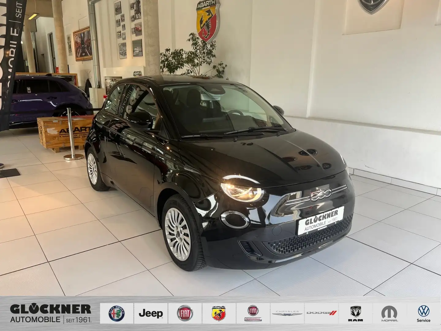 Fiat 500e Schwarz - 1