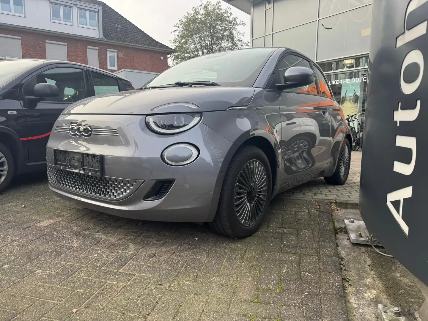 Fiat 500e Icon Grau - 2