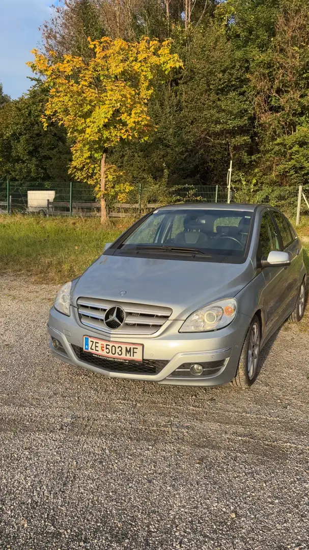 Mercedes-Benz B 200 Basis / Grundausstattung - 2