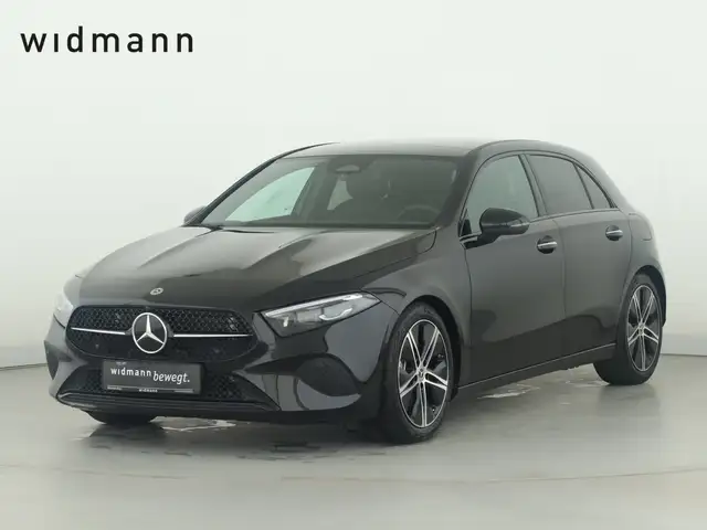 Mercedes-Benz A 200 Kompaktlimousine ACC AUT DynLicht Kam. LED