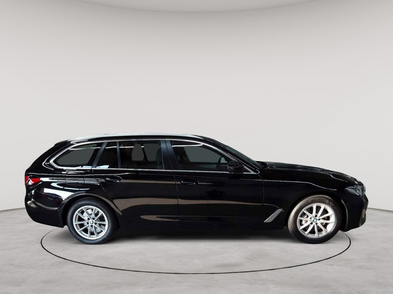 BMW 530 530d xDrive Touring Aut. AHK NAVI LED KAM — photo 3