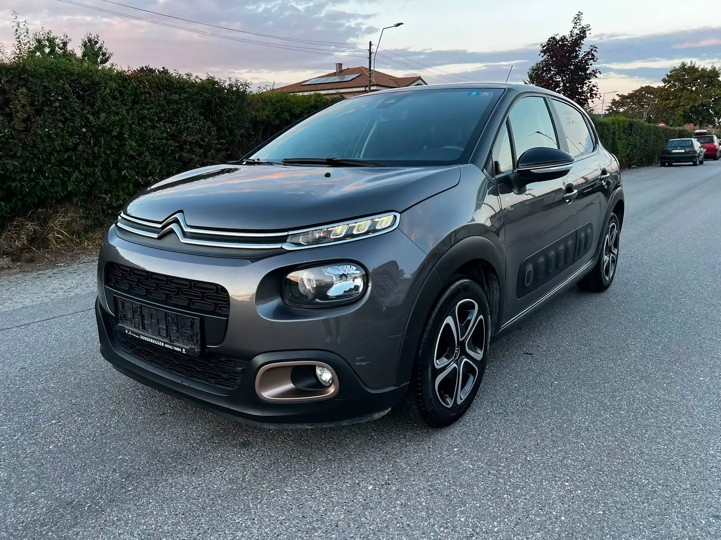 Citroen C3 C3 PureTech 82 Grau - 1