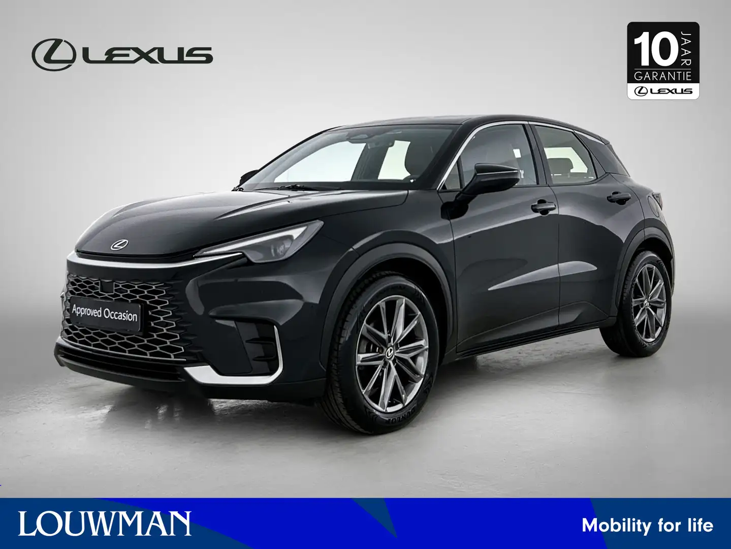 lexus lbx