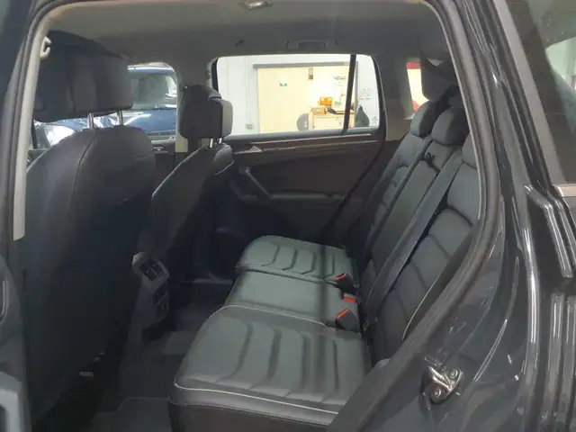 Volkswagen Tiguan view 13