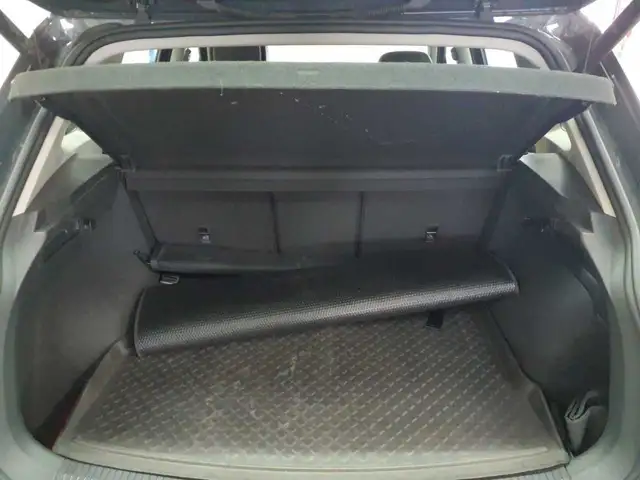 Volkswagen Tiguan view 15