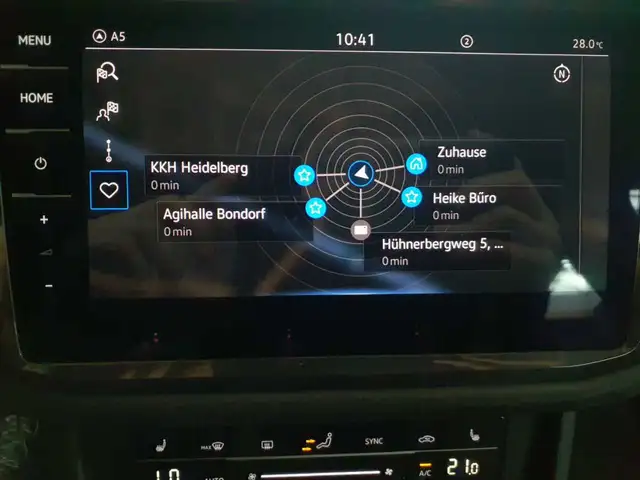 Volkswagen Tiguan view 12