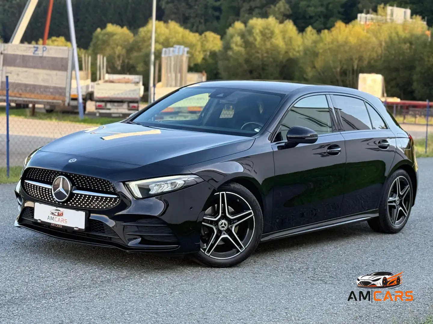 Mercedes-Benz A 180 A 180 d Aut. **AMG LINE**WIDESCREEN**NIGHT PAKET**RFK**AMBIENTE**LED HIGH PERFORMANCE**DAB**UVM..** Schwarz - 1