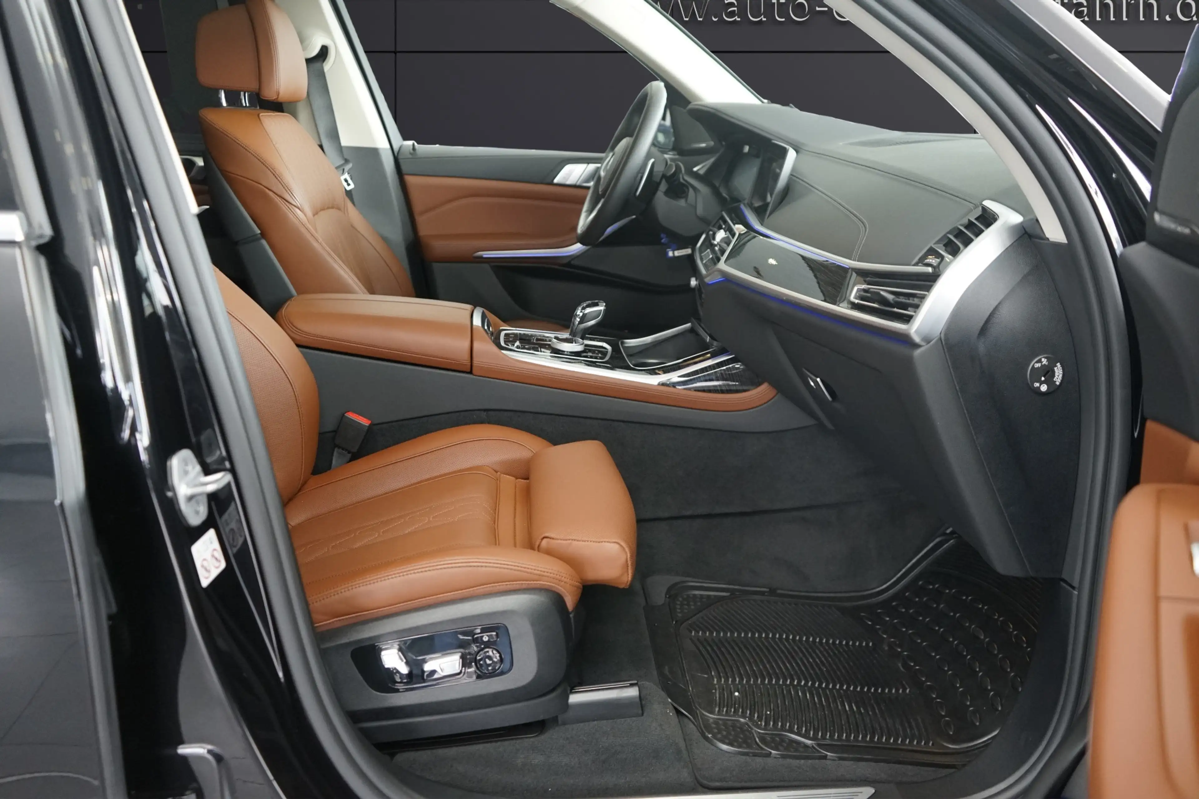 BMW X7 xDrive 40d+INDIVIDUAL+PANO+360°KAMERA+AHK+HEAD UP — photo 10