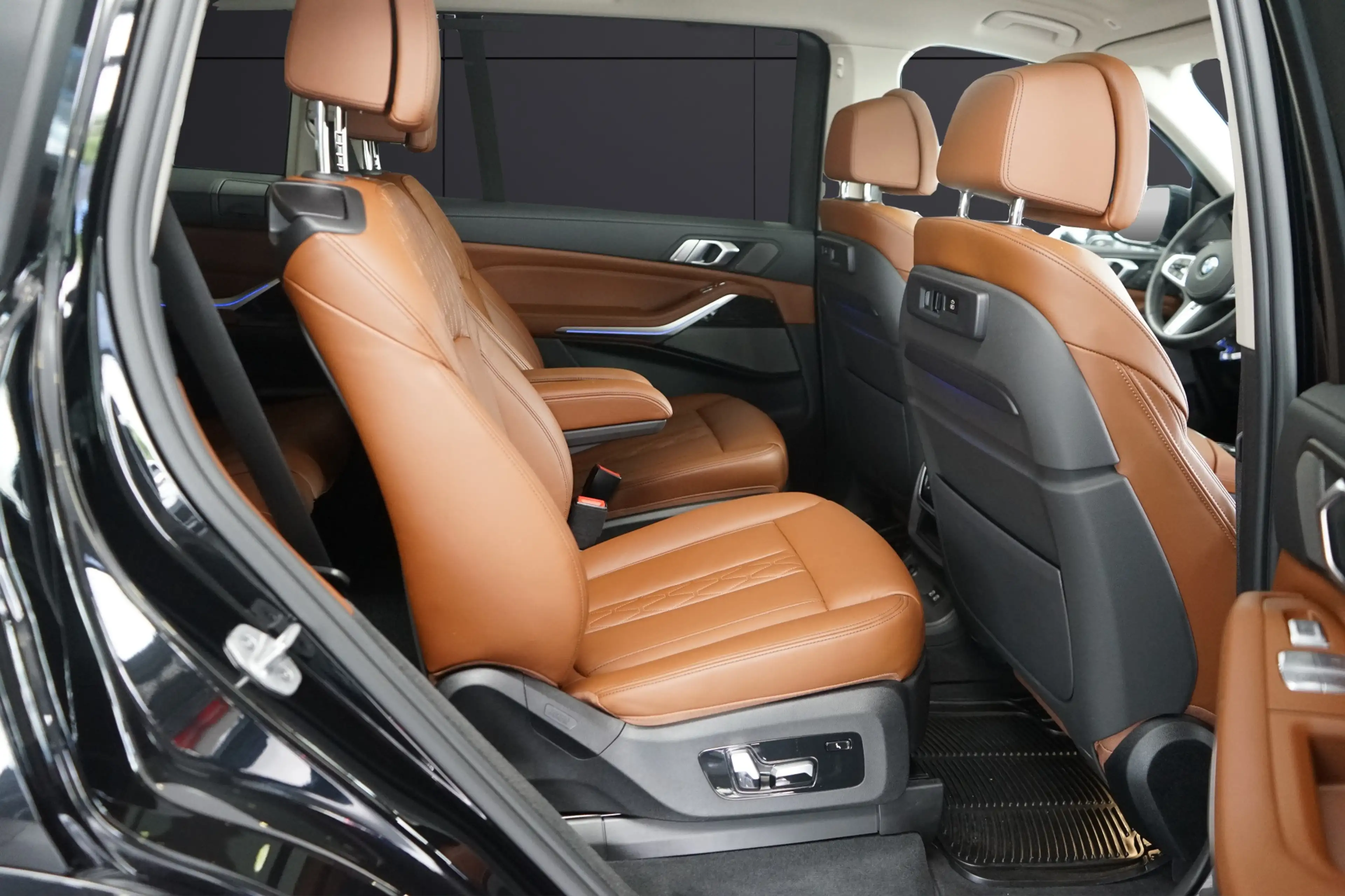BMW X7 xDrive 40d+INDIVIDUAL+PANO+360°KAMERA+AHK+HEAD UP — photo 9