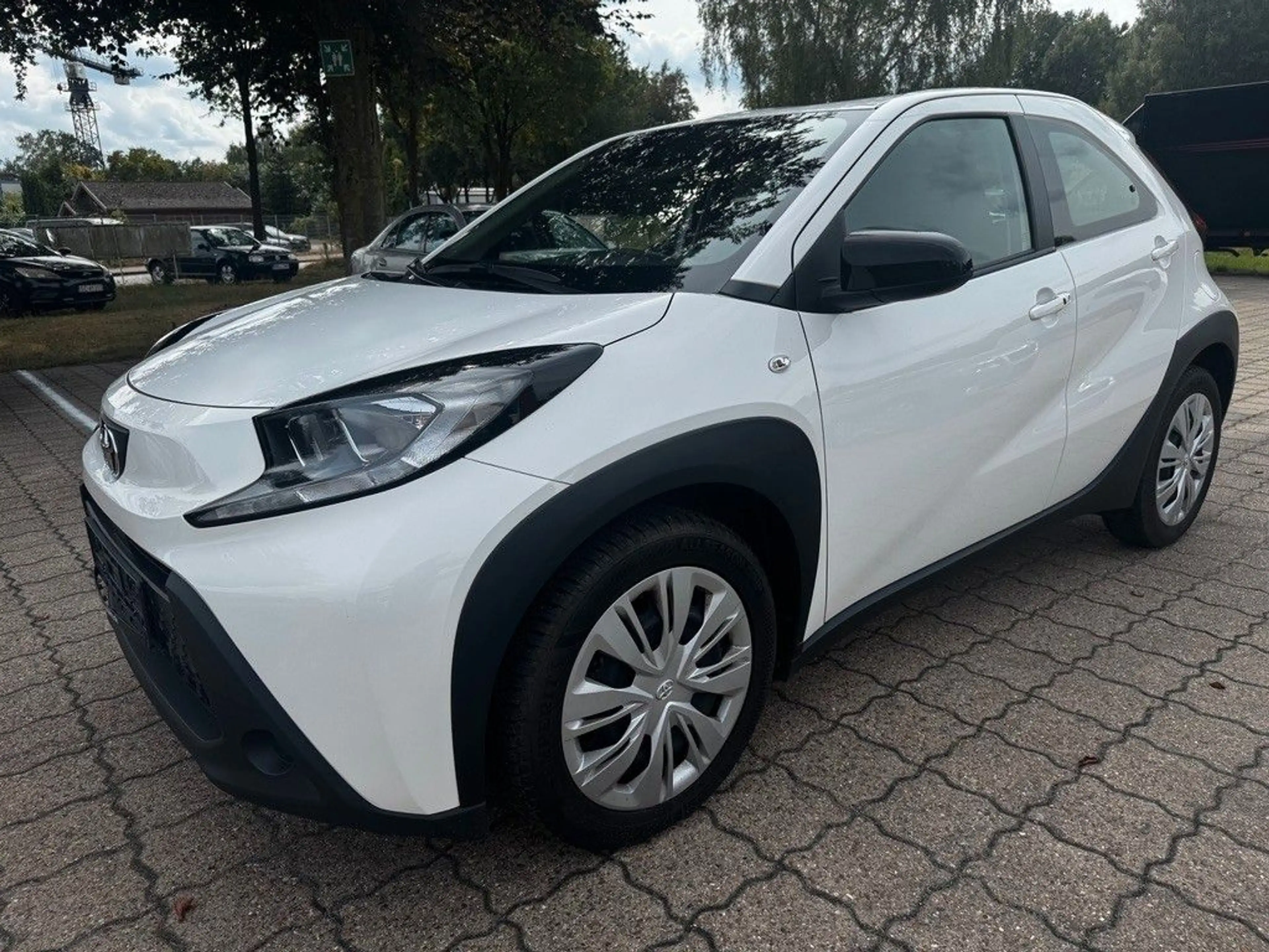Toyota Aygo X Play, Kamera, Keyless, Tempom.,10TKM — photo 10