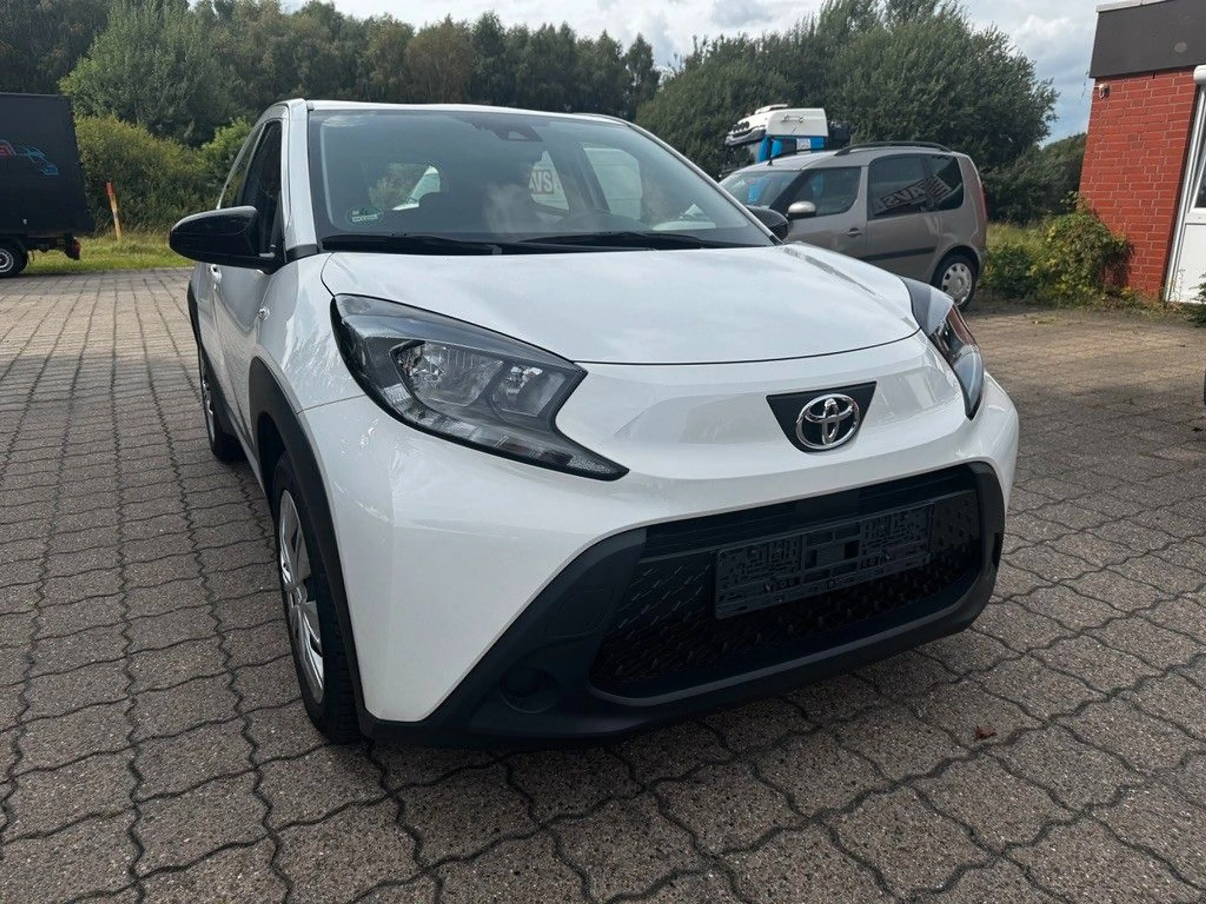 Toyota Aygo X Play, Kamera, Keyless, Tempom.,10TKM — photo 13