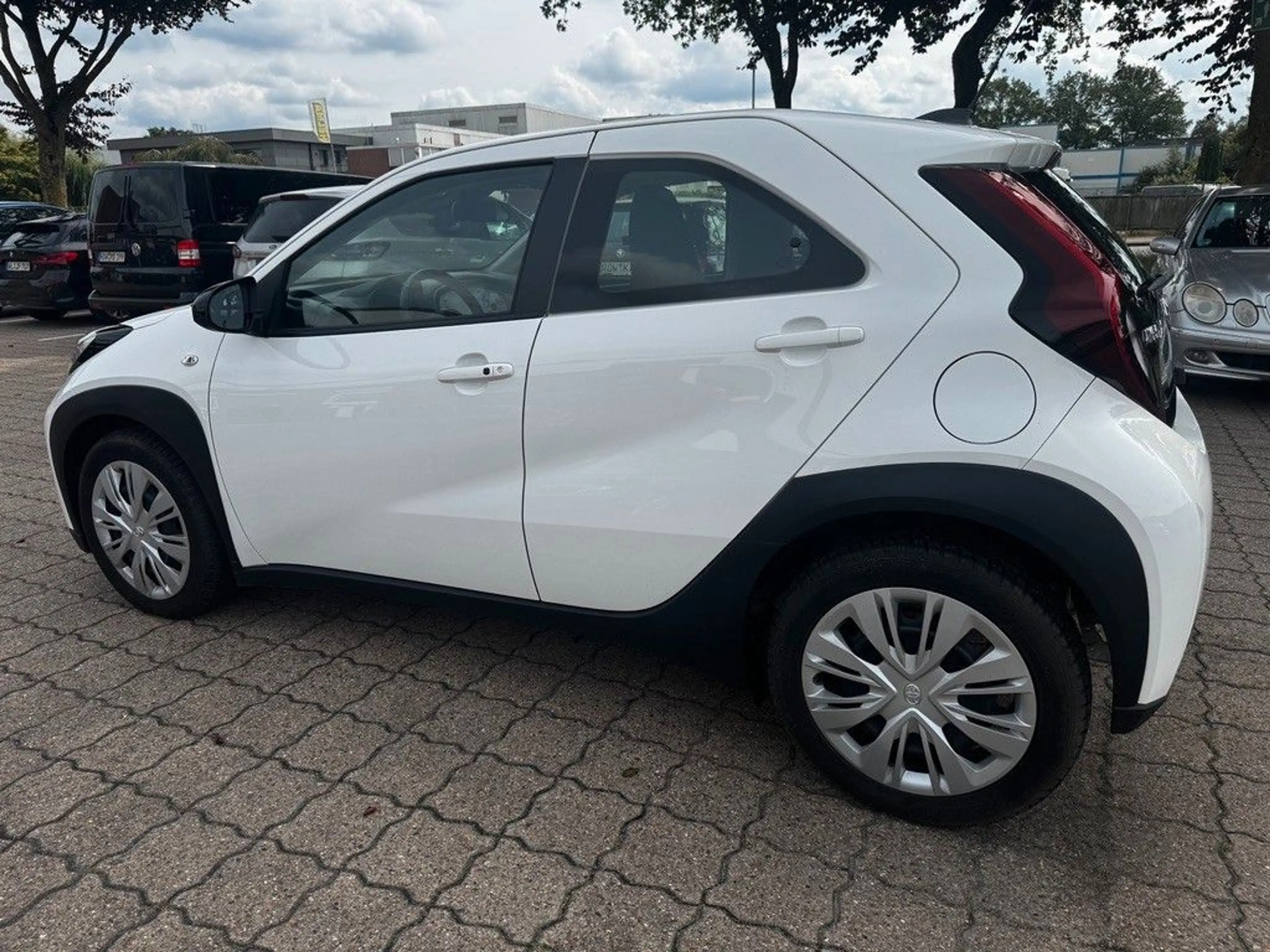 Toyota Aygo X Play, Kamera, Keyless, Tempom.,10TKM — photo 7