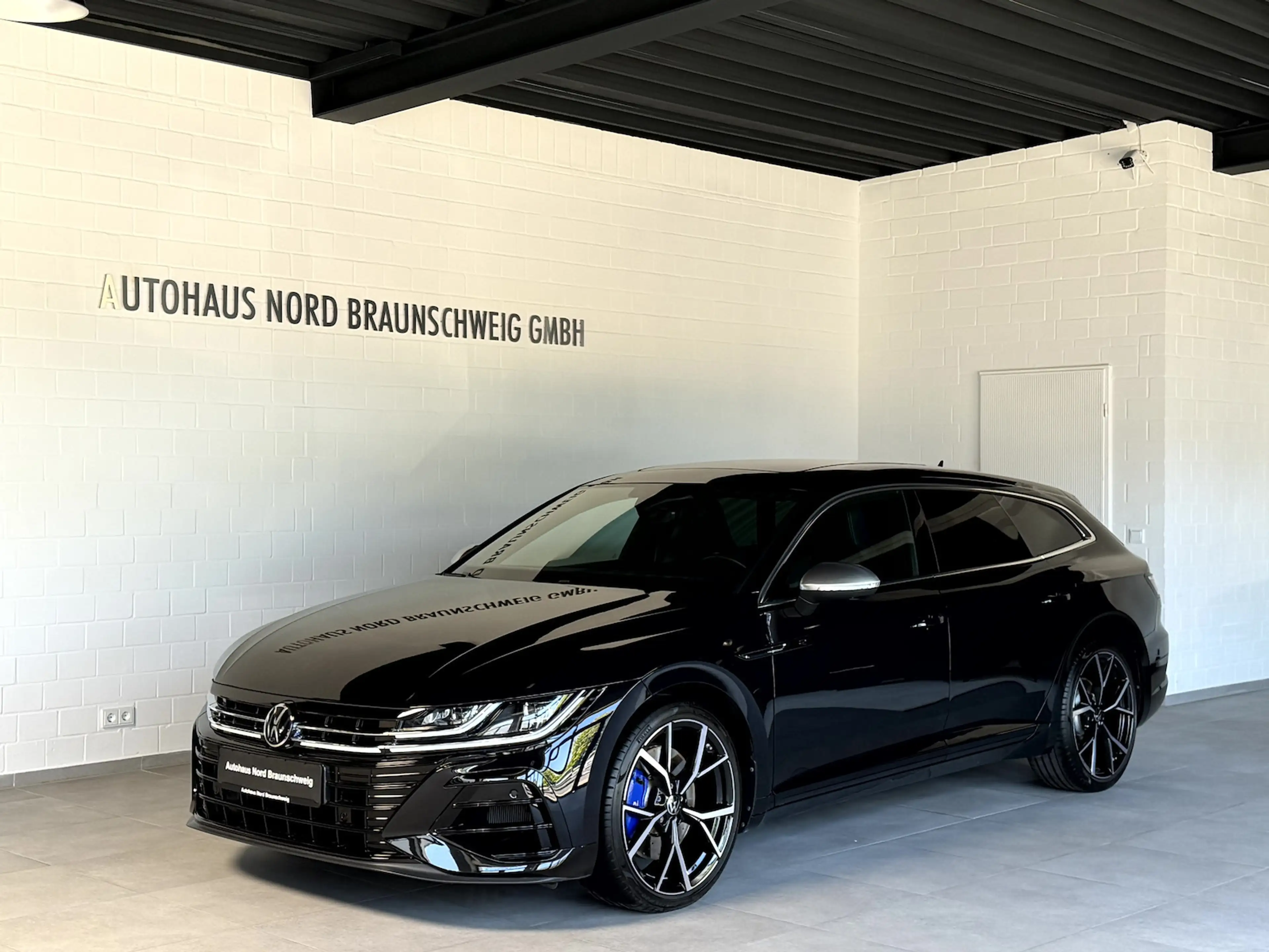 Volkswagen Arteon Shooting Brake R 2.0 TSI*IQ*Pano*H&K*AHK*