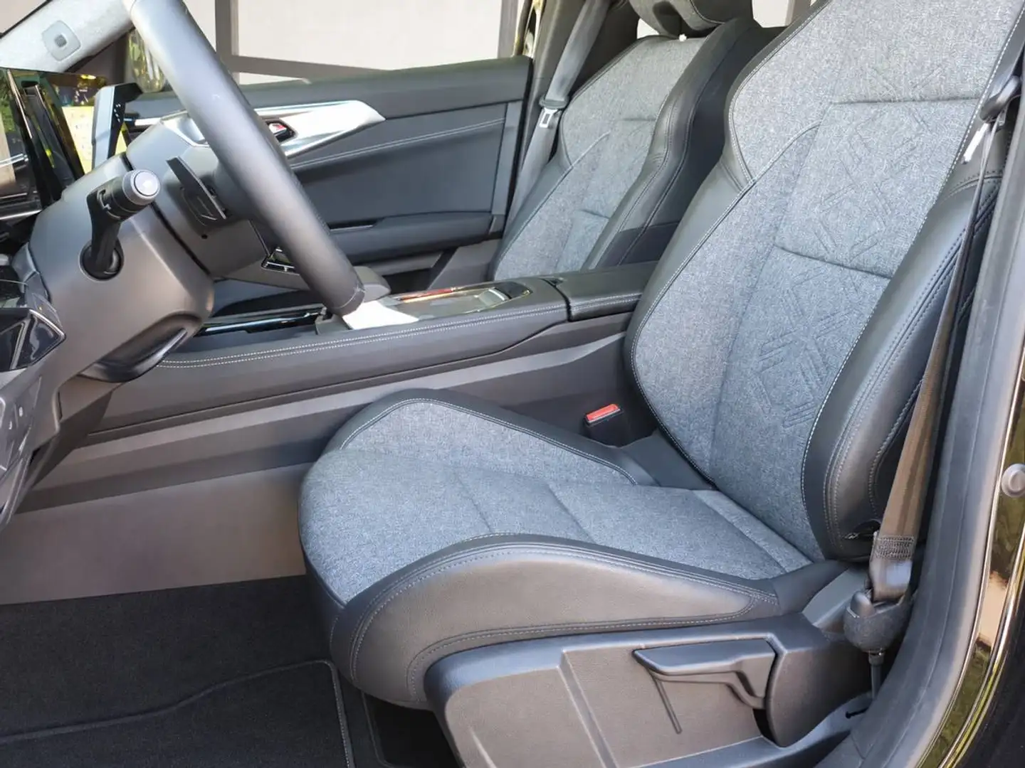 Renault Rafale techno E-Tech full hybrid 200 Schwarz - 2