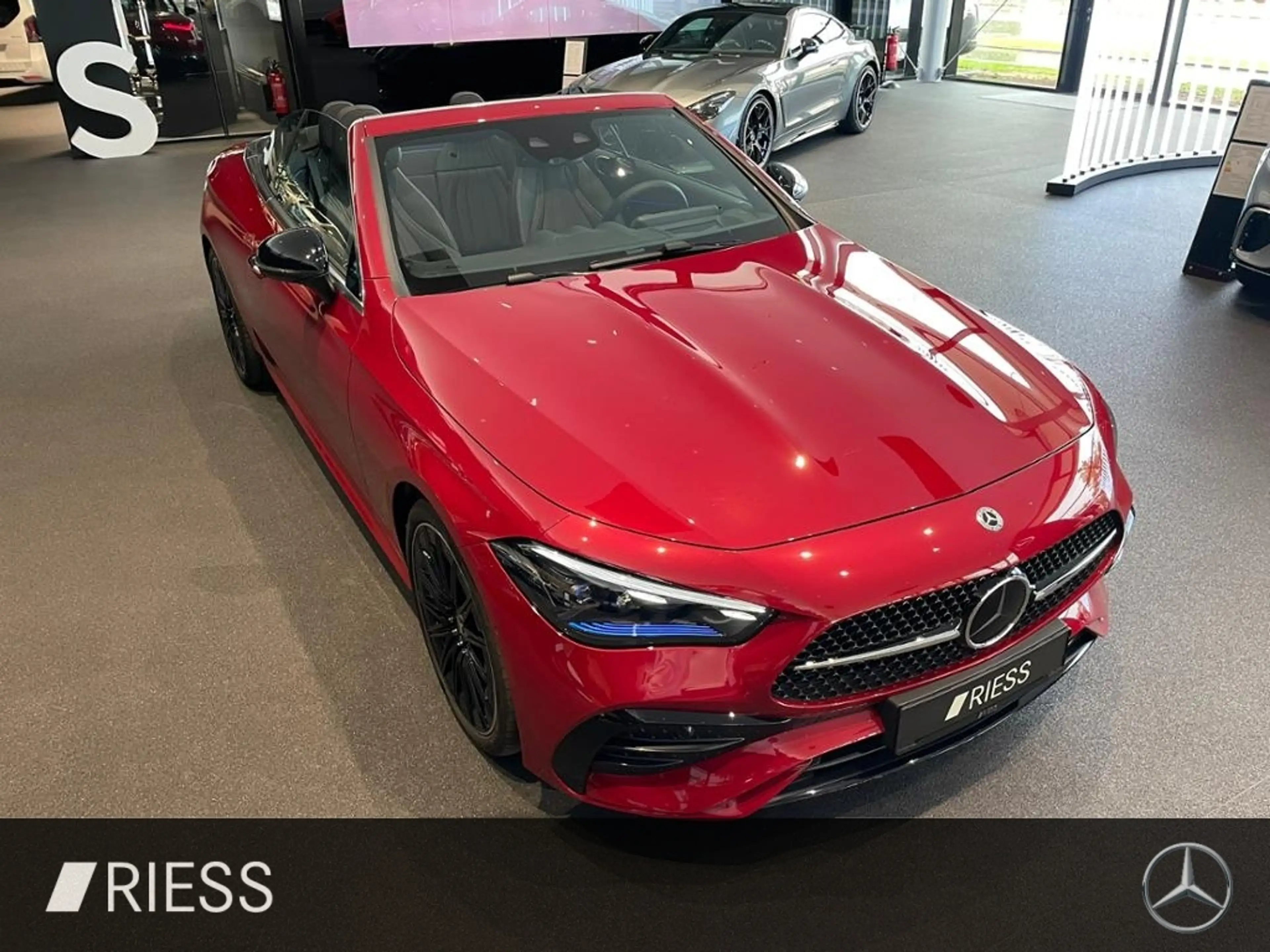 Mercedes-Benz CLE 300 4MATIC Cabriolet 360 ACC AUT Bel.Sitz LM — photo 8