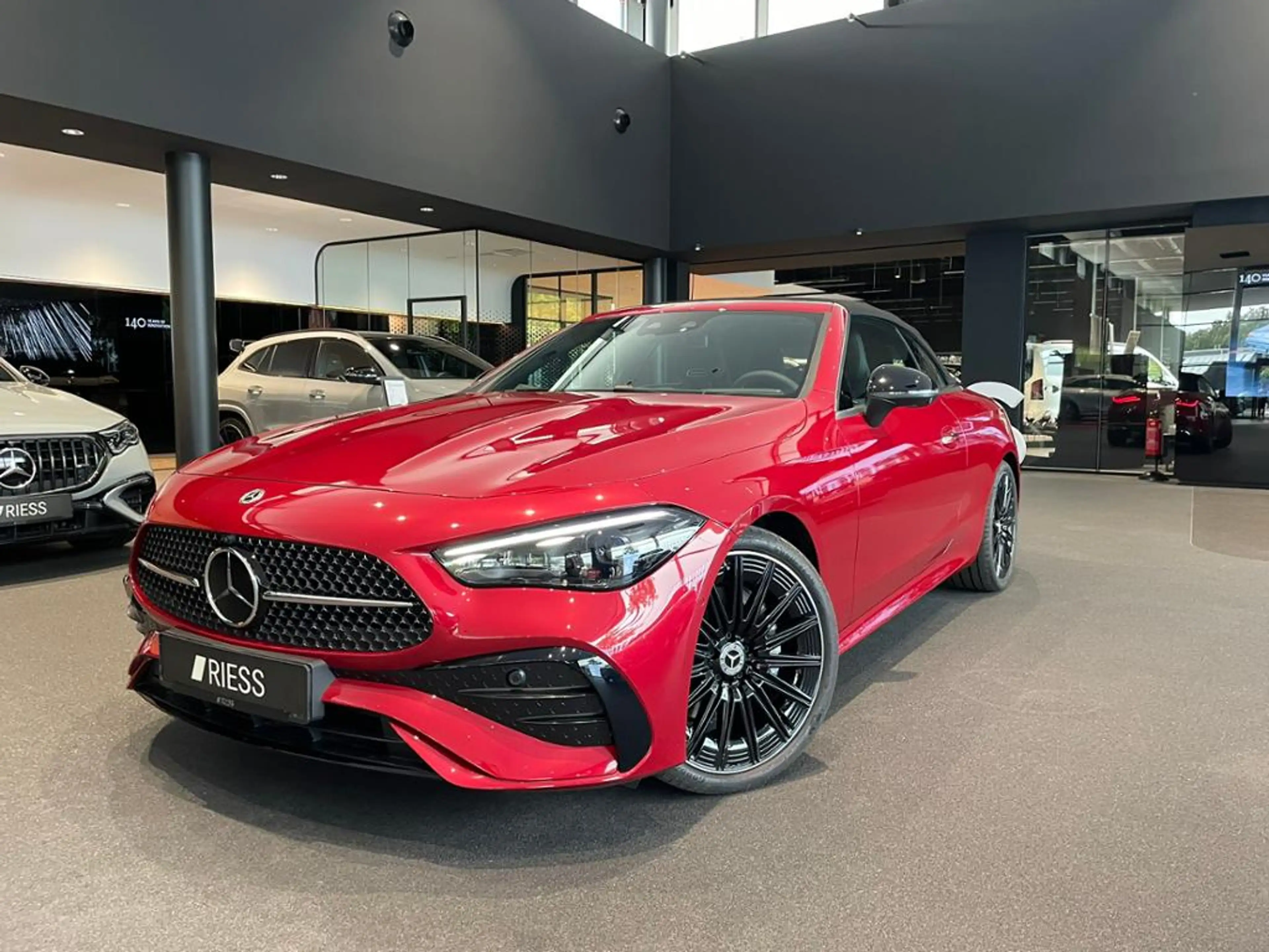 Mercedes-Benz CLE 300 4MATIC Cabriolet 360 ACC AUT Bel.Sitz LM — photo 2