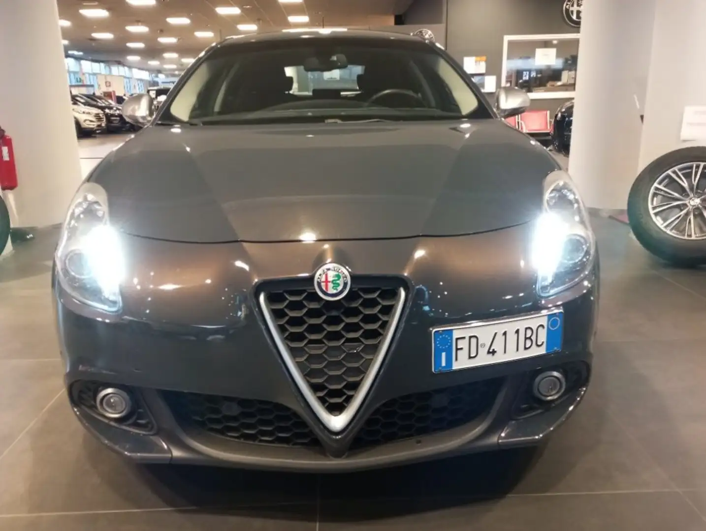 Alfa Romeo Giulietta 1.6 JTDm TCT 120 CV Grigio - 2