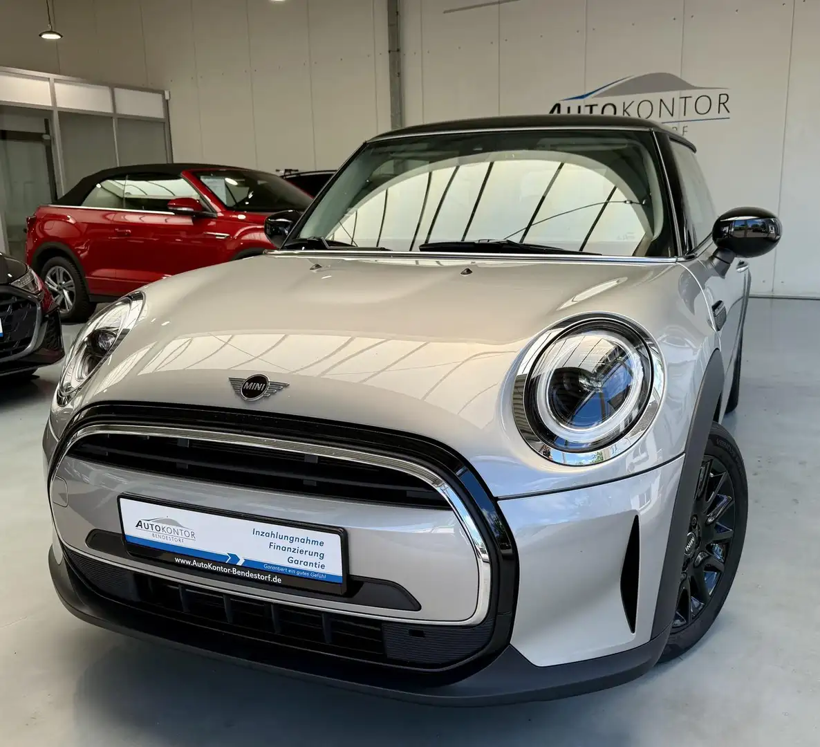 MINI Cooper Sport Resolute Edition Autom., *LED *Navi Silber - 2