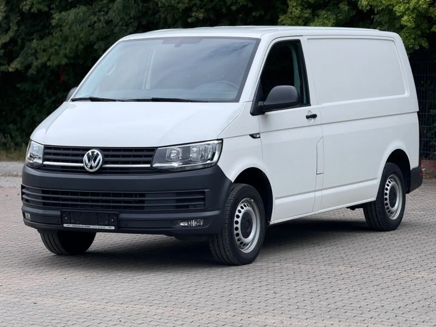 Volkswagen T6 Transporter 2.0 TDI DSG * 150 PS * 1 HAND Weiß - 1