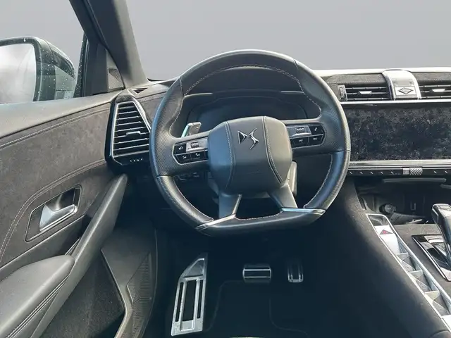 DS Automobiles DS 7 view 13
