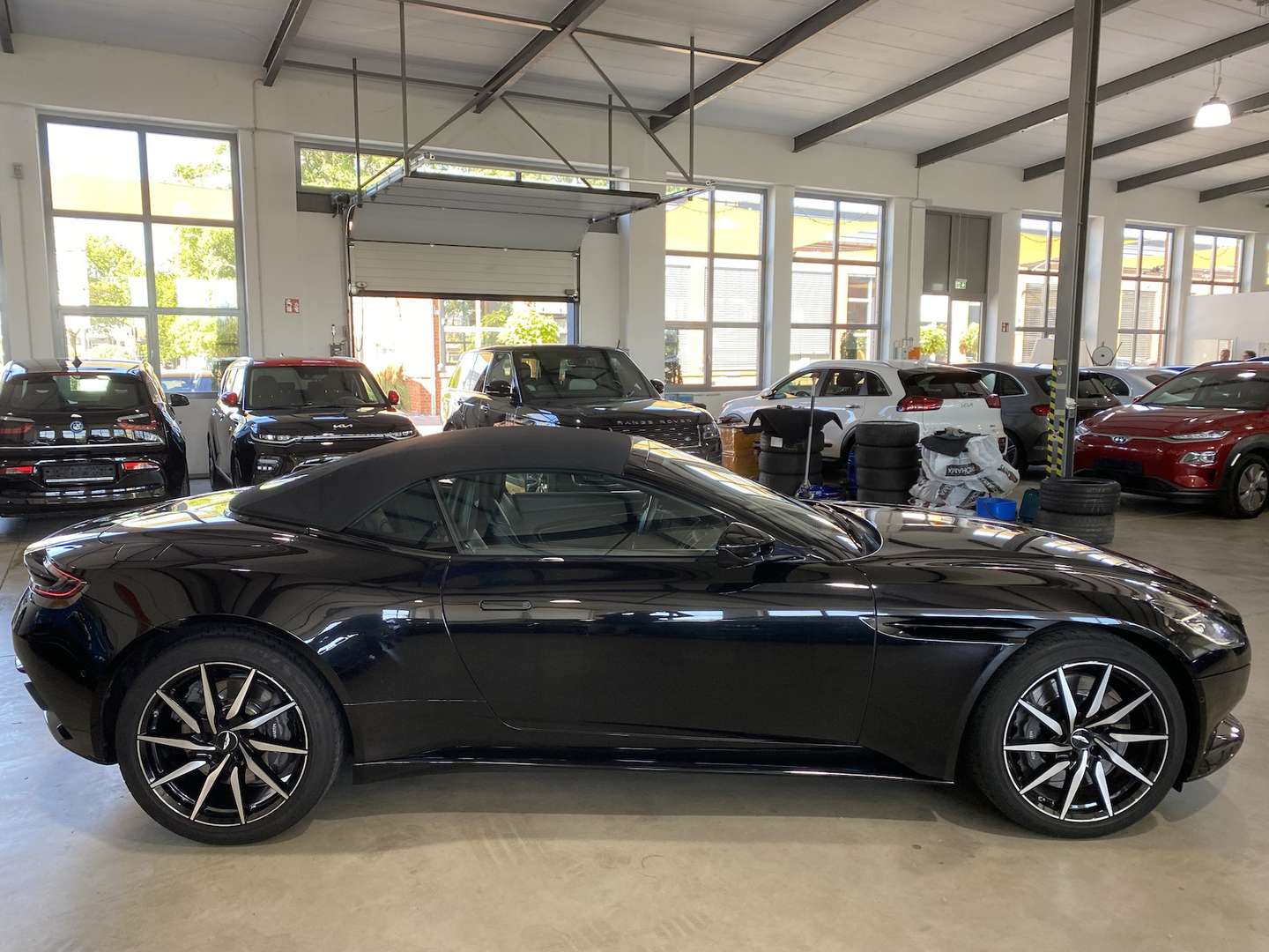 Aston Martin DB11 Volante 4.0 V8 Black Pack -  - Joinsteer - #2