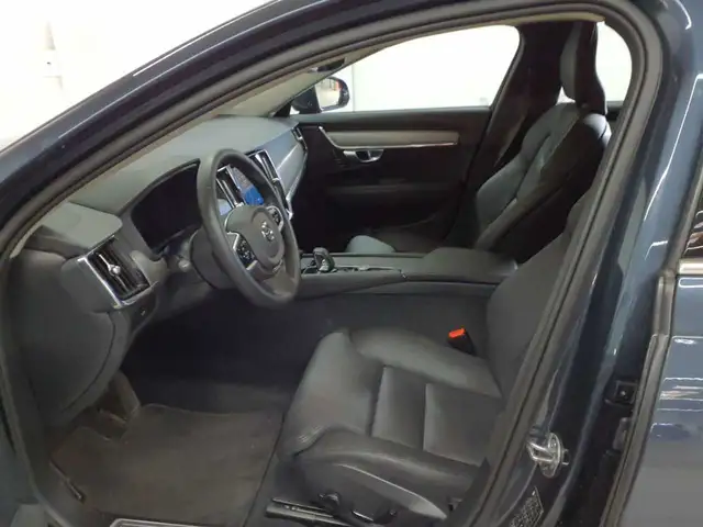 Volvo V90 view 7