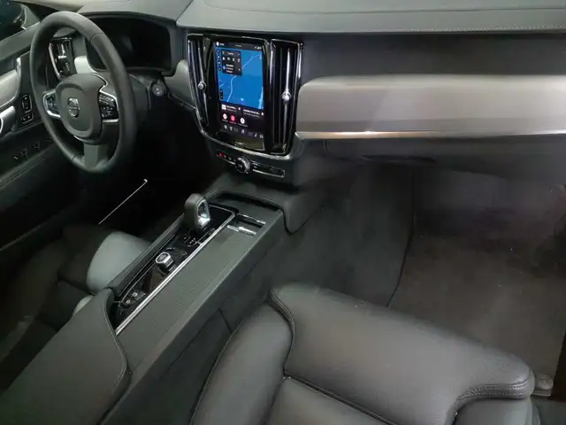 Volvo V90 view 9