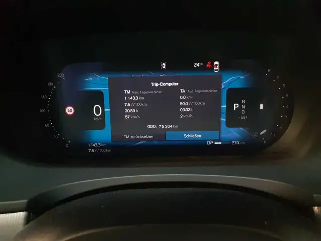Volvo V90 view 11