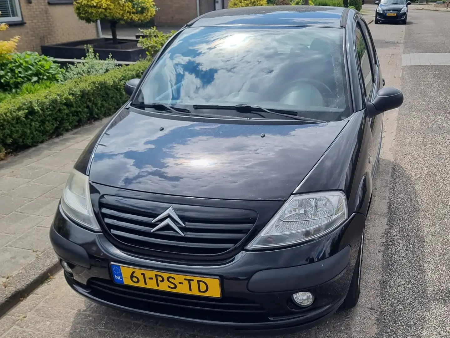 Citroen C3 C3 1.4i Différence Zwart - 2