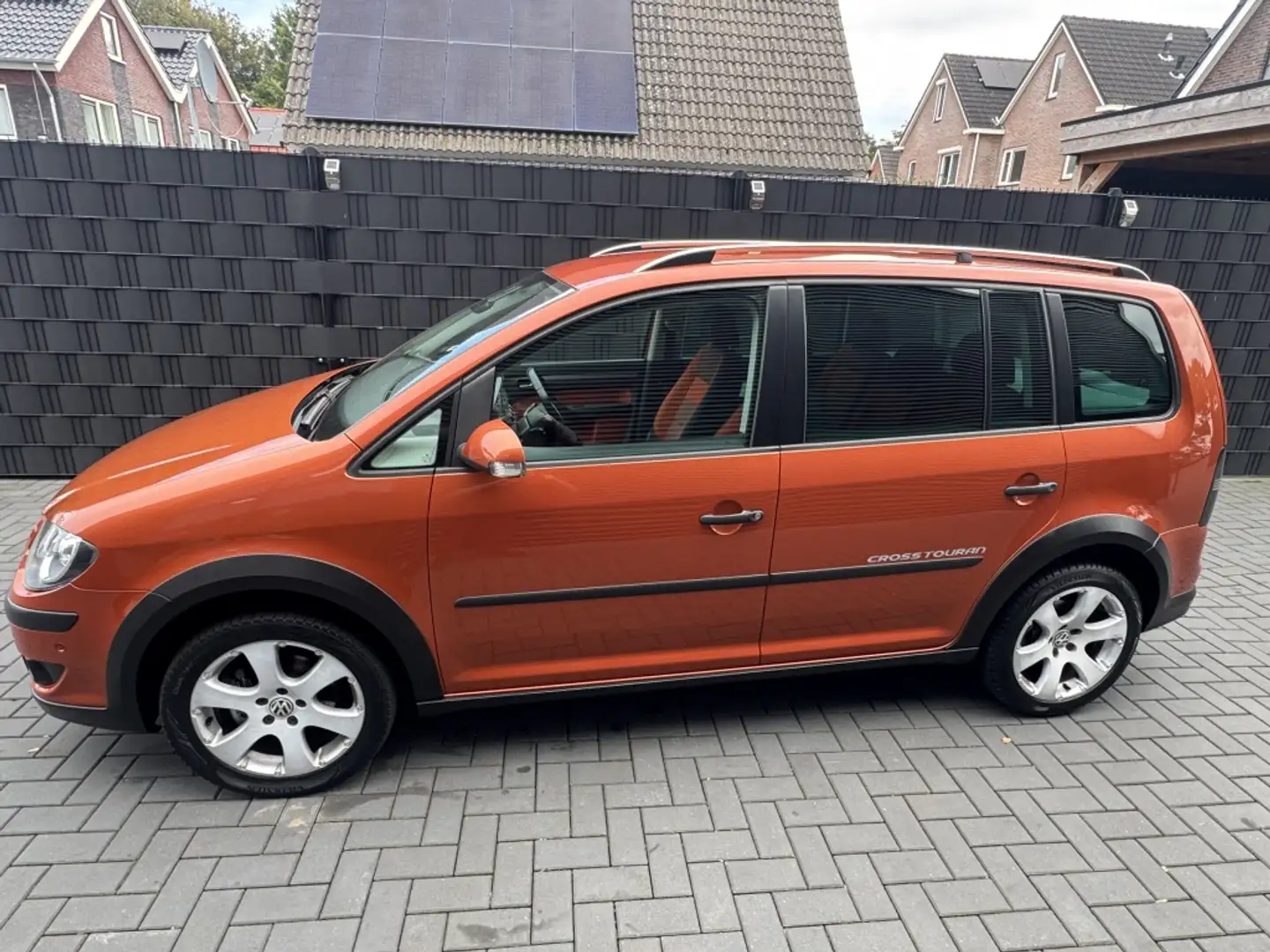 Volkswagen Cross Touran 1.4 TSI ORANJE| CLIMA| DAB+| TREKHAAK| PDC Naranja - 2
